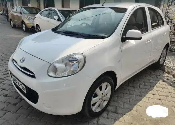 Nissan Micra XV PREMIUM DIESEL 2013