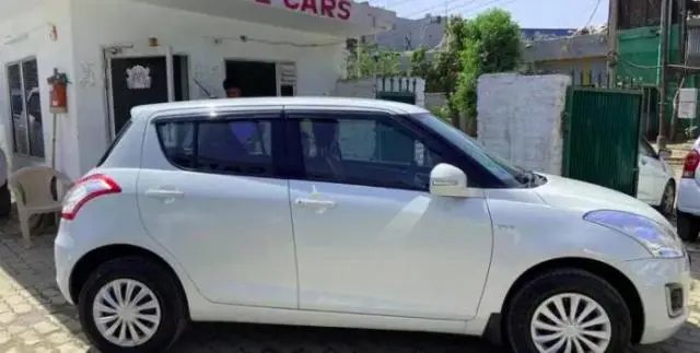 Maruti Suzuki Swift VXi 2015