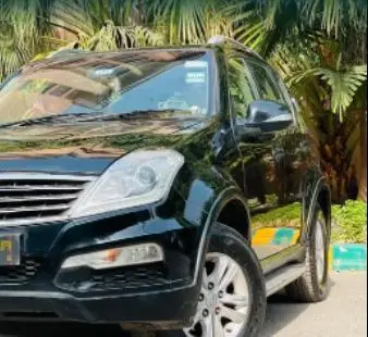 Mahindra Ssangyong Rexton RX7 2013