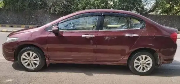 Honda City V i-VTEC 2012