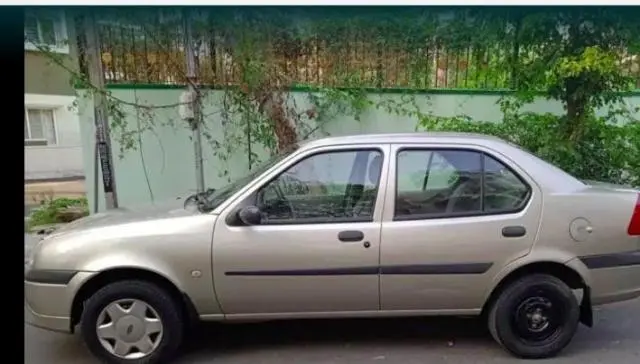 Ford Ikon 1.3 Flair 2006