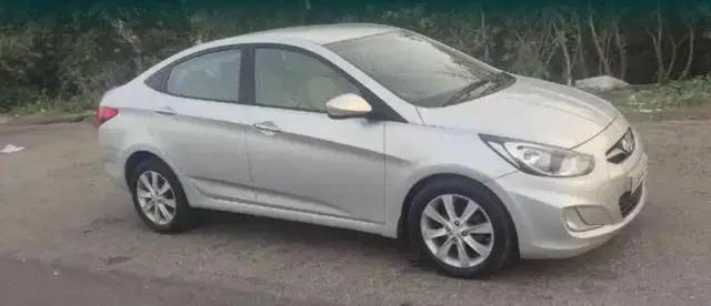 Hyundai Verna 1.6 CRDi S 2011