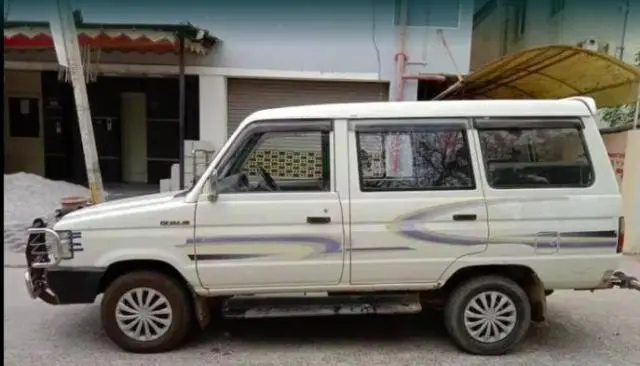 Toyota Qualis FS B2 2002