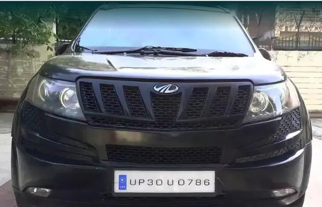 Mahindra XUV500 W8 2012