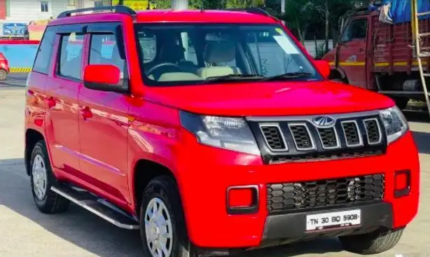 Mahindra TUV300 T6 Plus 2020