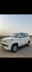 Mahindra TUV300 T8 2016