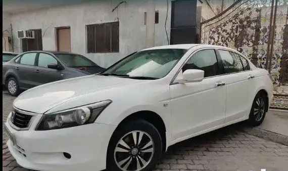 Honda Accord 2.4 Elegance MT 2011