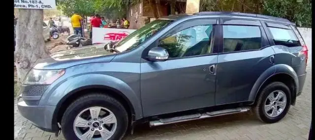 Mahindra XUV500 W8 2014