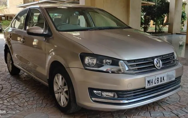 Volkswagen Vento 1.2 TSI Highline AT 2016