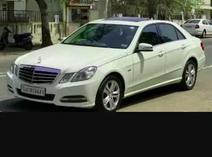 Mercedes-Benz E-Class E 220 CDI Avantgarde 2013