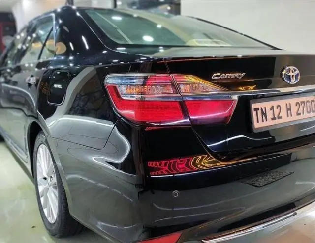 Toyota Camry Hybrid 2015