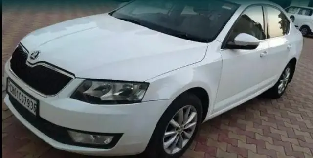Skoda Octavia AMBITION 1.4 TSI MT 2013