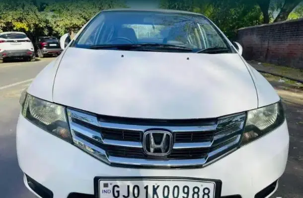 Honda City S i-VTEC 2012