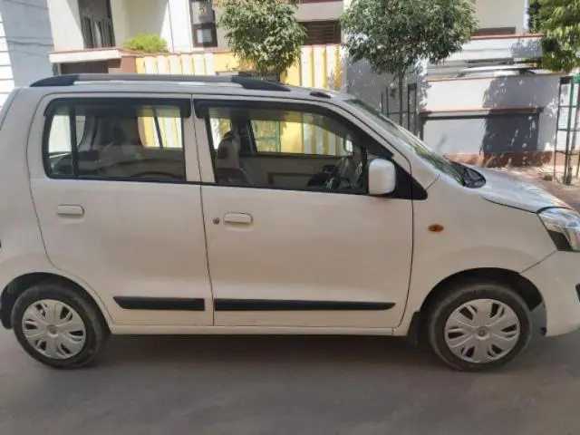 Maruti Suzuki Wagon R 1.0 VXi+ (O) 2017