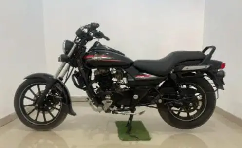 Bajaj Avenger Street 220 2017