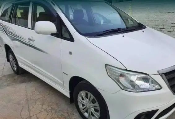 Toyota Innova 2.5 G 2014