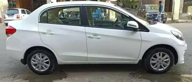 Honda Amaze 1.5 VX i-DTEC 2013