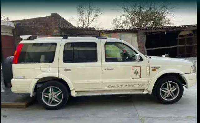 Ford Endeavour 2.5L 4x2 2006