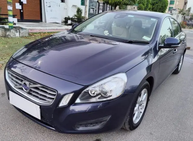 Volvo S60 Kinetic D4 2013