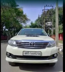 Toyota Fortuner 3.0 4X2 AT 2013