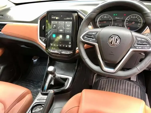 MG Hector Plus Select 2.0 Diesel Turbo MT 7 STR 2021