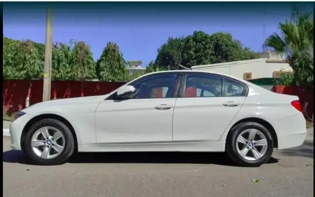 BMW 3 Series 320d Luxury Line 2013