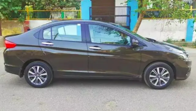Honda City V i-VTEC 2017