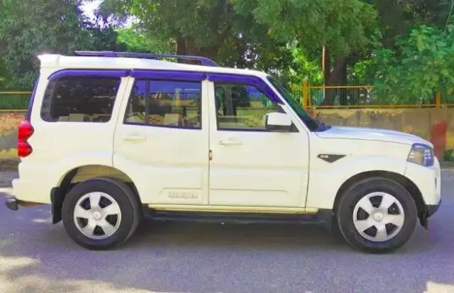 Mahindra Scorpio S7 140 bhp 2WD 2018