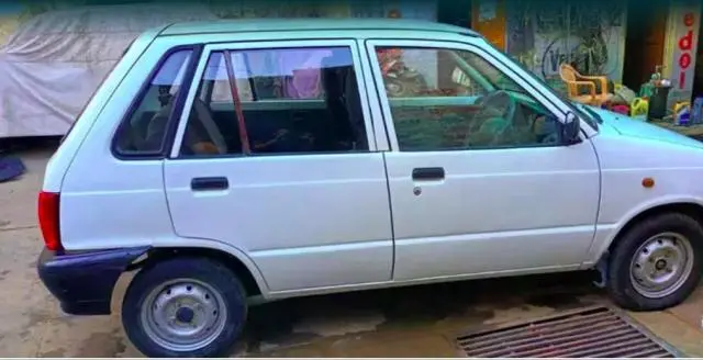 Maruti Suzuki 800 AC 2010