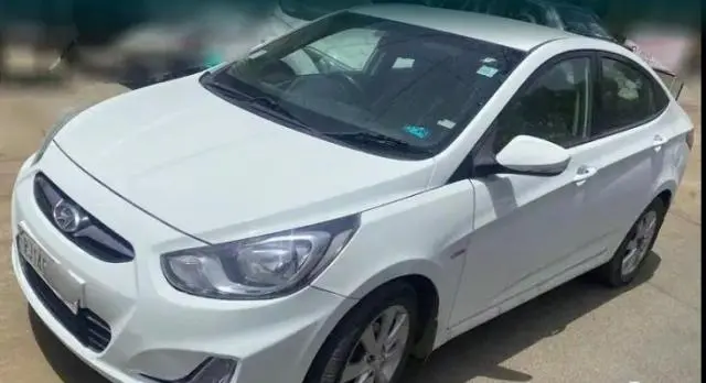 Hyundai Verna 1.6 CRDI SX 2013
