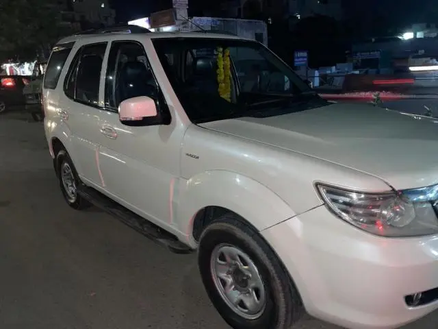 Tata Safari Storme 2.2 EX 4X2 2015