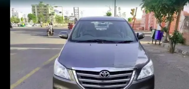 Toyota Innova 2.5 Z 7 SEATER 2014