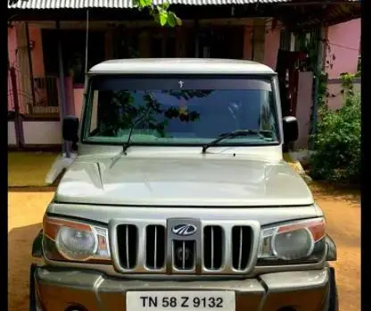 Mahindra Bolero SLE 2010