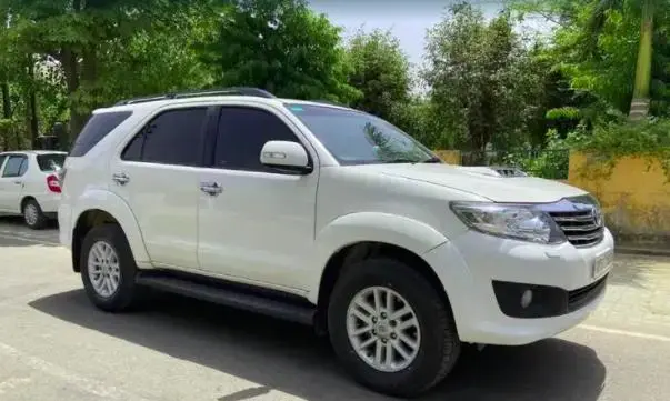 Toyota Fortuner 2.8 4x2 MT 2014