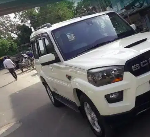 Mahindra Scorpio S10 7 Seater 2016