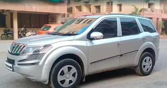 Mahindra XUV500 W4 2014