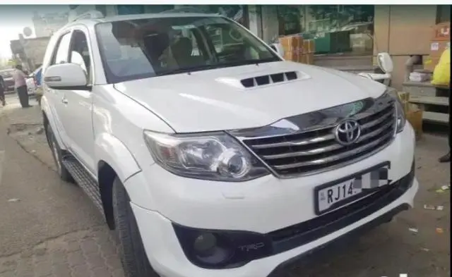 Toyota Fortuner 3.0 4X2 AT 2014