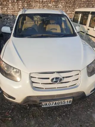 Hyundai Santa Fe 2WD MT 2012