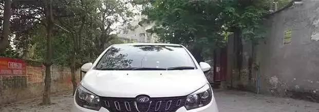 Mahindra Marazzo M8 7 STR 2018