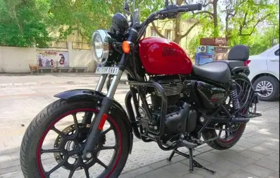 Royal Enfield Meteor 350 Supernova 2022