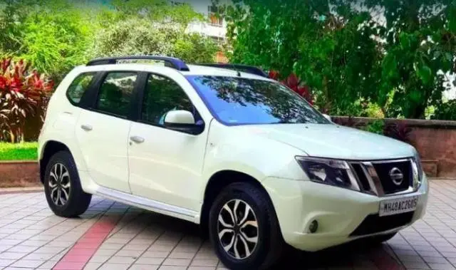 Nissan Terrano XL D PLUS 2015