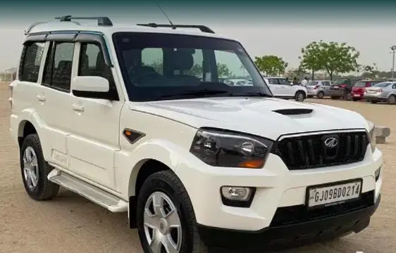 Mahindra Scorpio S2 2015