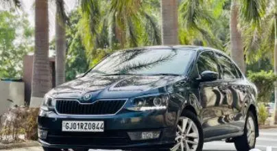 Skoda Rapid 1.6 MPI STYLE AT 2017