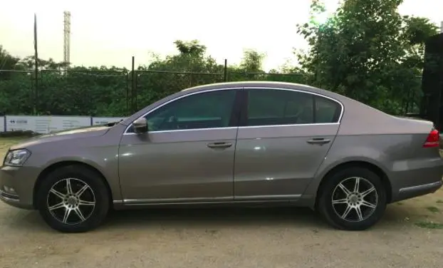 Volkswagen Passat Comfortline 2.0 TDI AT 2011