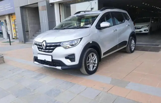 Renault Triber RXZ 2020
