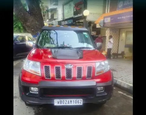 Mahindra TUV300 T8 2017