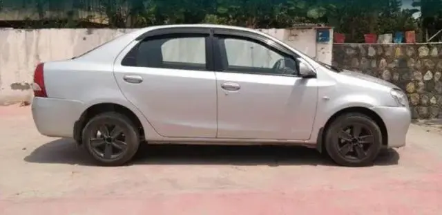 Toyota Etios GD 2013