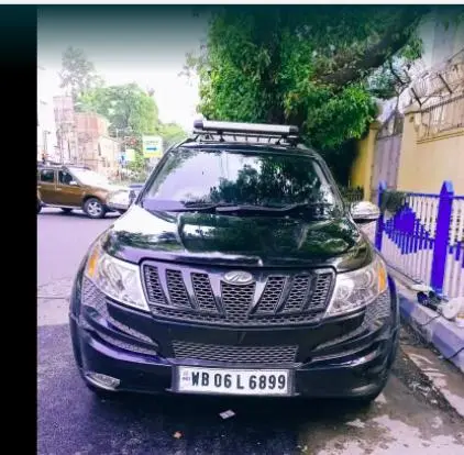 Mahindra XUV500 W8 2WD 2015