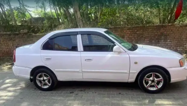 Hyundai Accent GLE CNG 2010