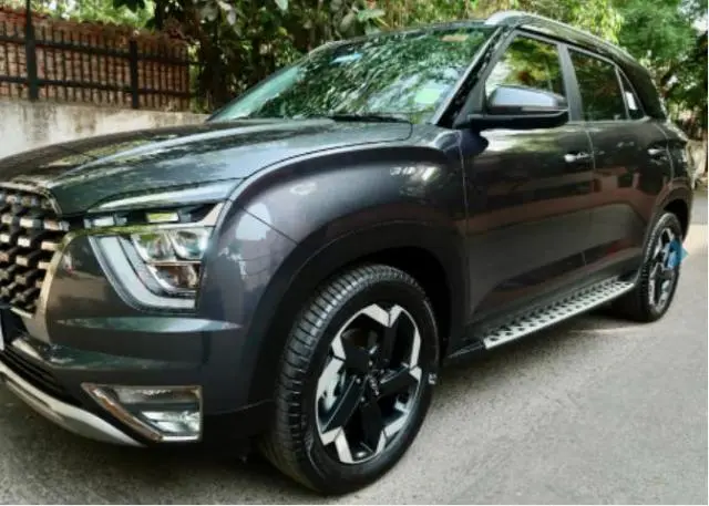 Hyundai Alcazar Platinum (O) 6 STR 1.5 Diesel AT 2022